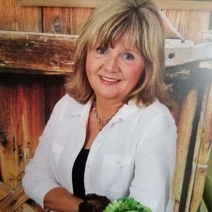 Meet your Posher, Tena lynn